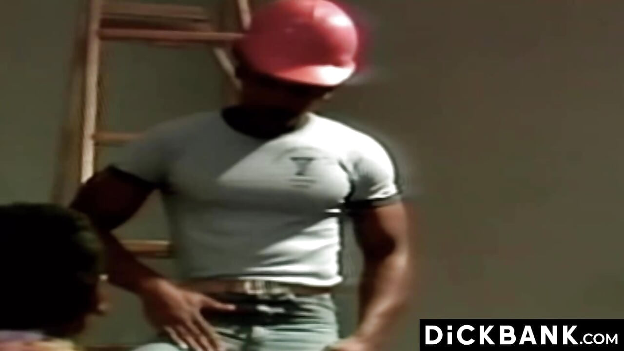 Andrew Pierce Opens Gene Lamar Jeans And Sucks His Big Cock