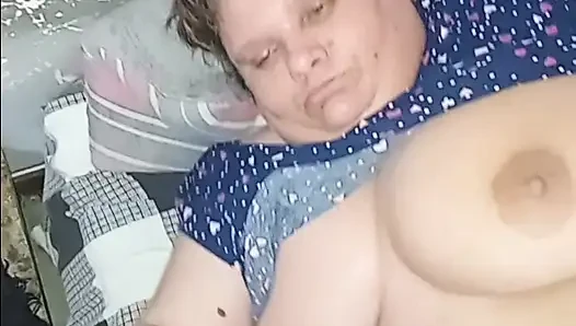 Мачеха Дрочит Пасынок И Кончает На Ее Сиськи
