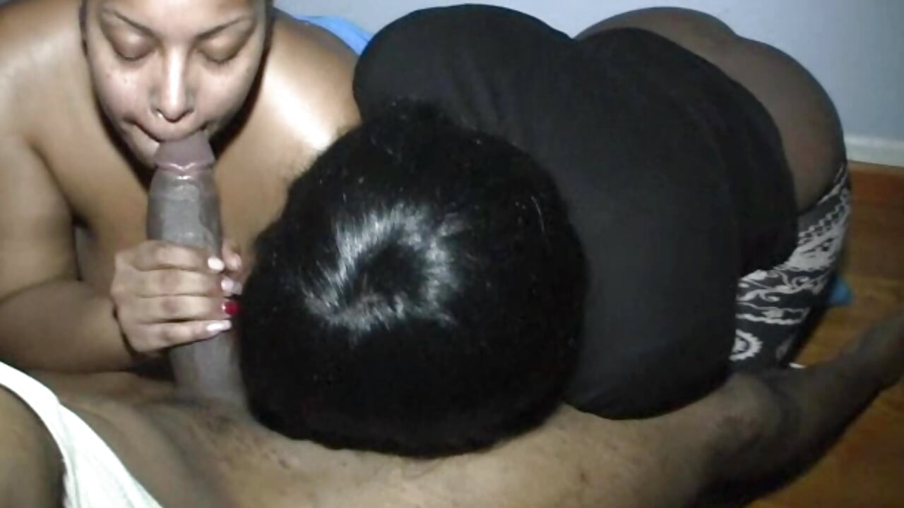 2 cewek semok kulit putih vs besar pria kulit hitam