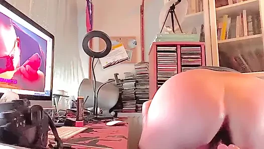 Greek porn video – Anal at My Office