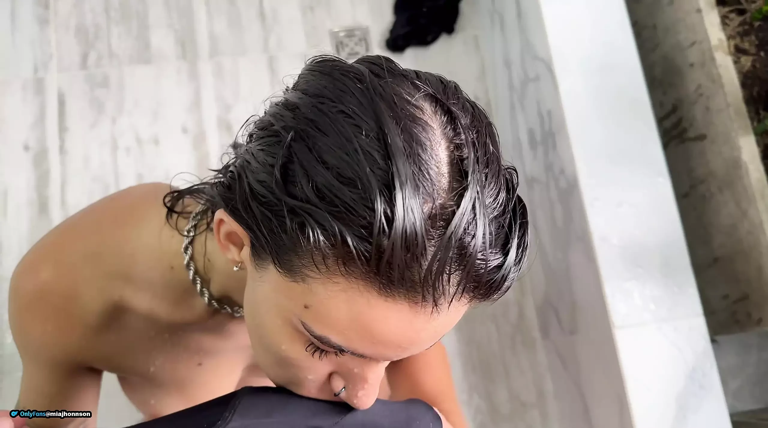 Young nymphomaniac gets fucked in the shower