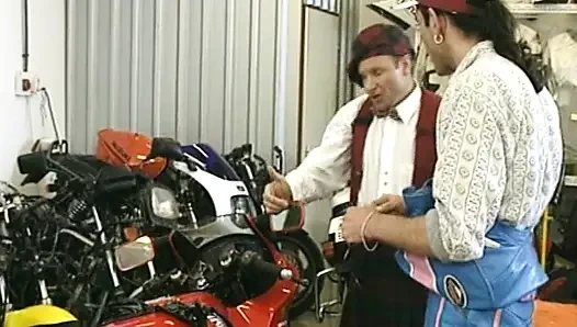 Motogp deutsches mädchen wird im salon