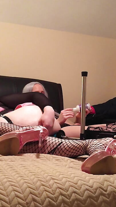 หนุ่มออกสาวและเครื่องเย็ด - คลิปสั้น 3