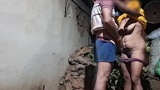 Pacar India disetubuhi dengan pacar