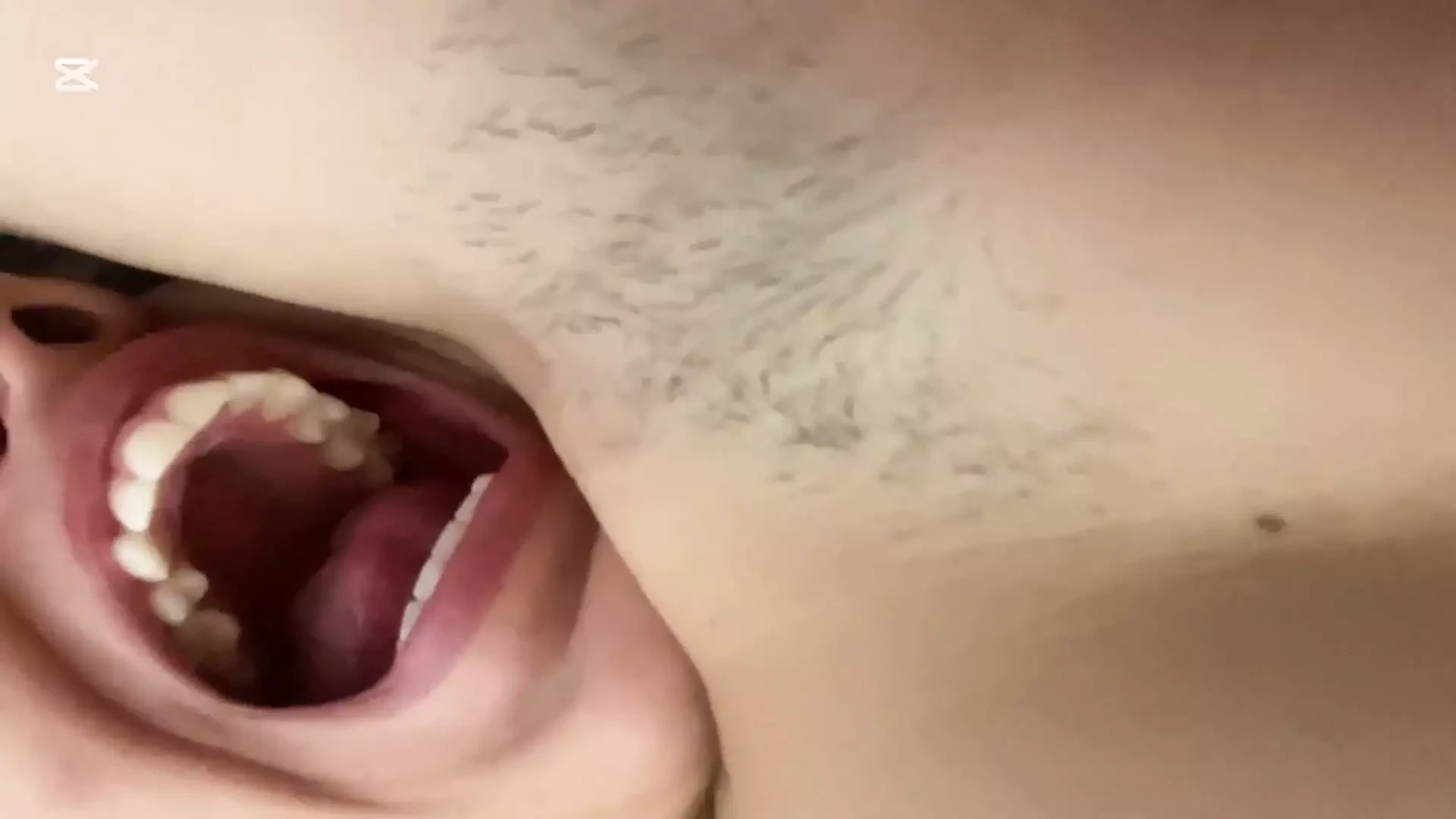 흑인 대물 자지에게 따먹히는 아랍 소녀