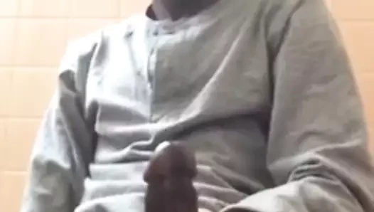 Dış mekanda krikolar kapalı