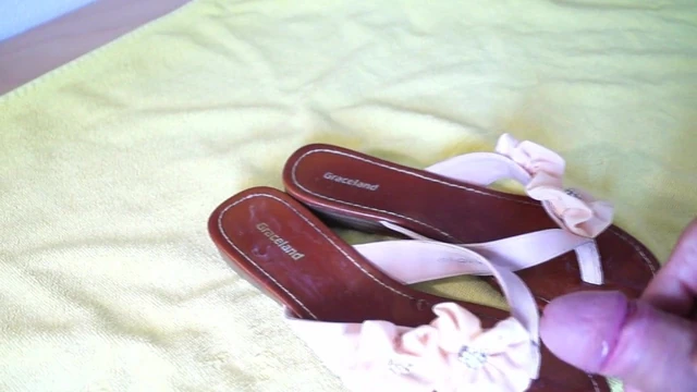 Cumming on the Flip Flops of maxi22222's wife