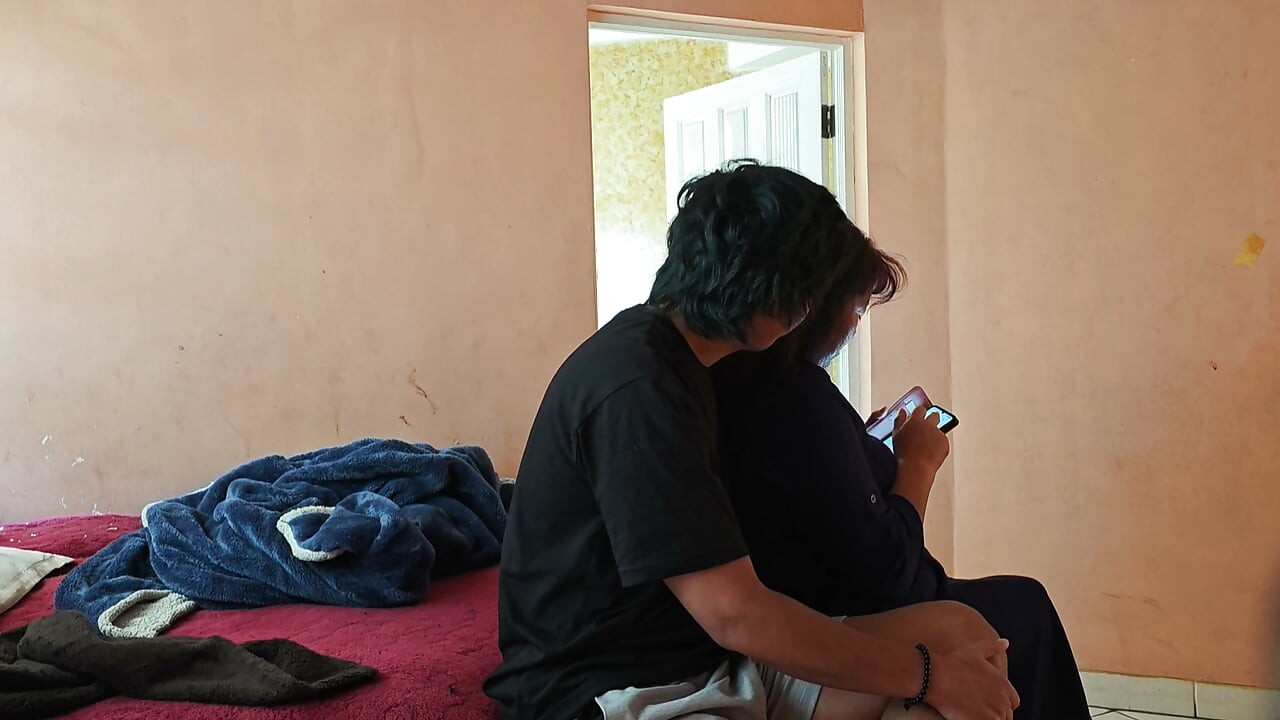 Don't Stop Please, Get Me Pregnant, I Beg You! I Have Sex All Day with My Friend's Stepmom