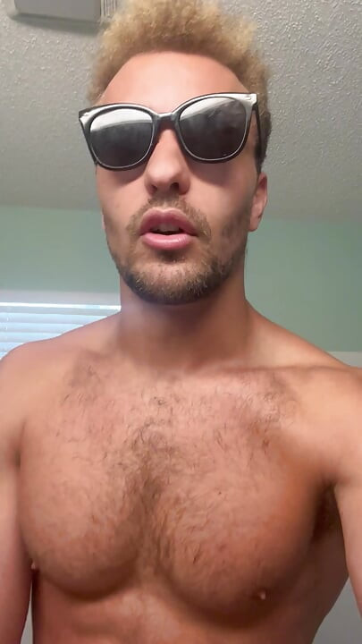 Jacked guy cums in your mouth pov