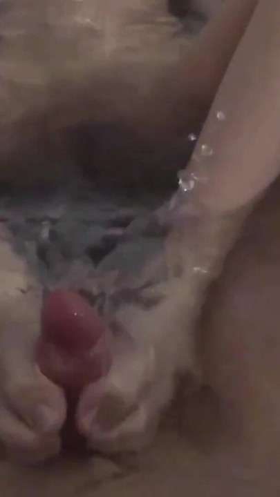She makes me cum in the tub with her little feet - DOLLSCULT | Clip 2