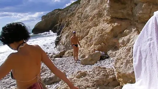 Schwer gerittene nassbox mit saftiger teen-schlampe, cooter sieht zierlich aus mit sperma