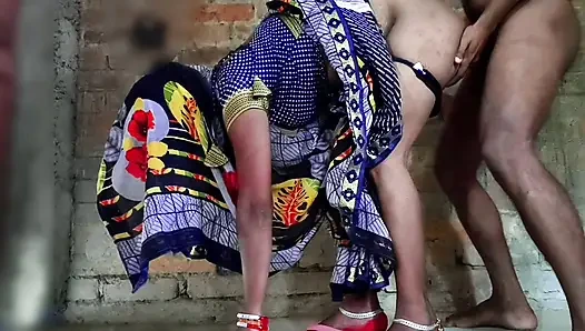 Hintli desi köylü ev hanımı ko kocası domaltarak sikişiyor chudai kiya.x kız arkadaş ko erkek arkadaş ne chut chod diya.xxx viral h