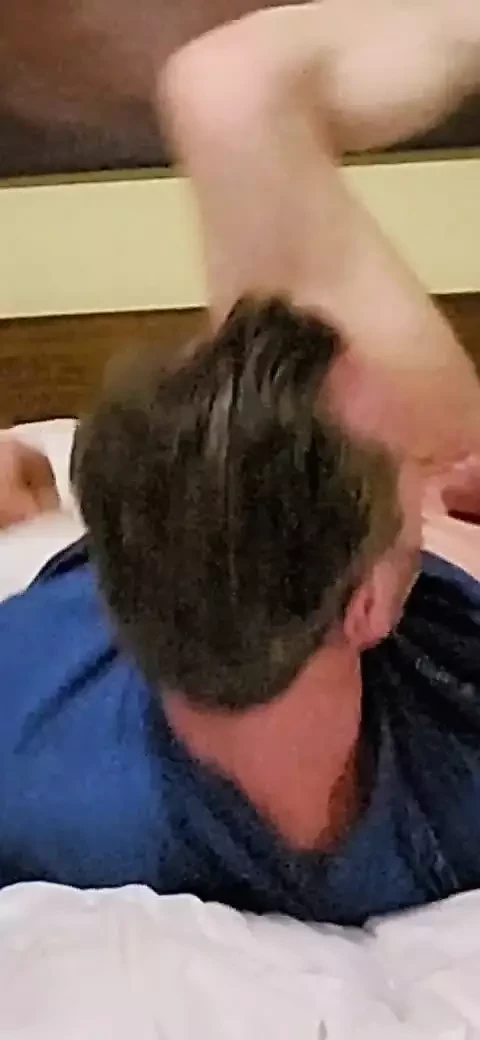 Sexy guy cumming