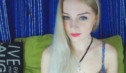 Stunning Blonde Babe in Stockings Masturbates Her Pink Pussy