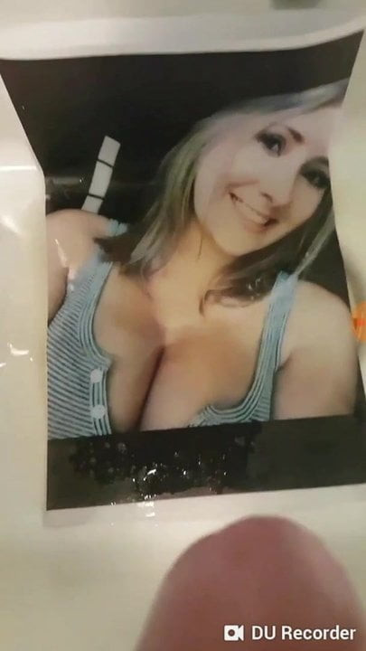 Pisstribute Claire Abbott