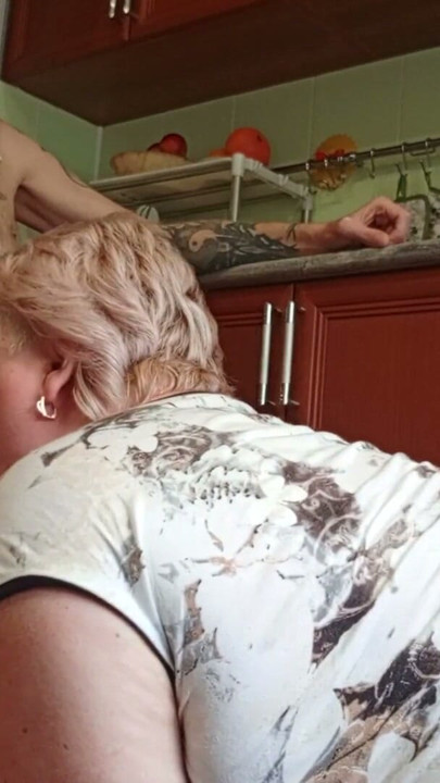 mother-in-law jerks off sucks cock and looks at the cumshot | Clip 2