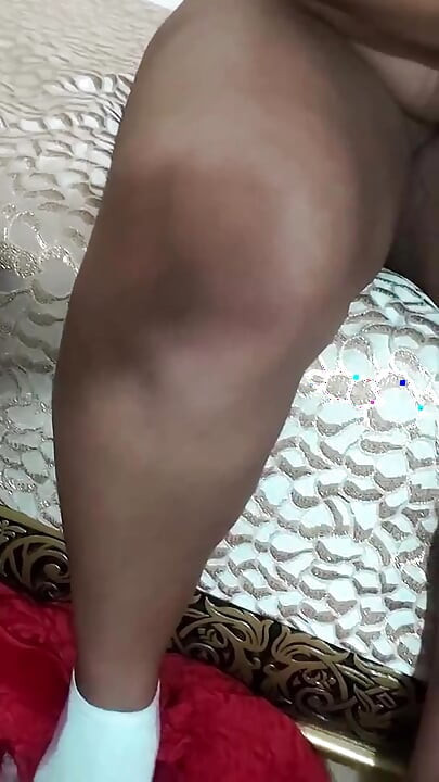 Masseuse august Skye fingert sarah arabic, um sie zu treffen
