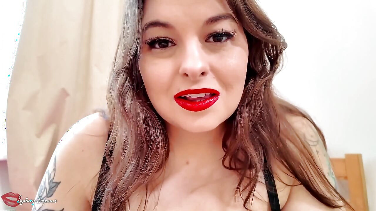 Slow & Sensual Red Kisses