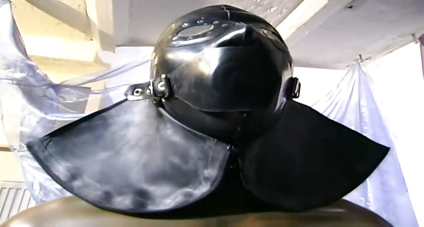 Acción bdsm con chica enmascarada
