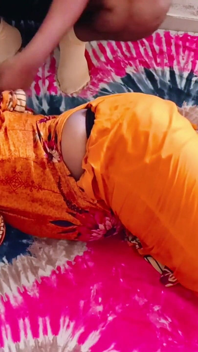 indian bangalore girl small boob massage | Clip 1