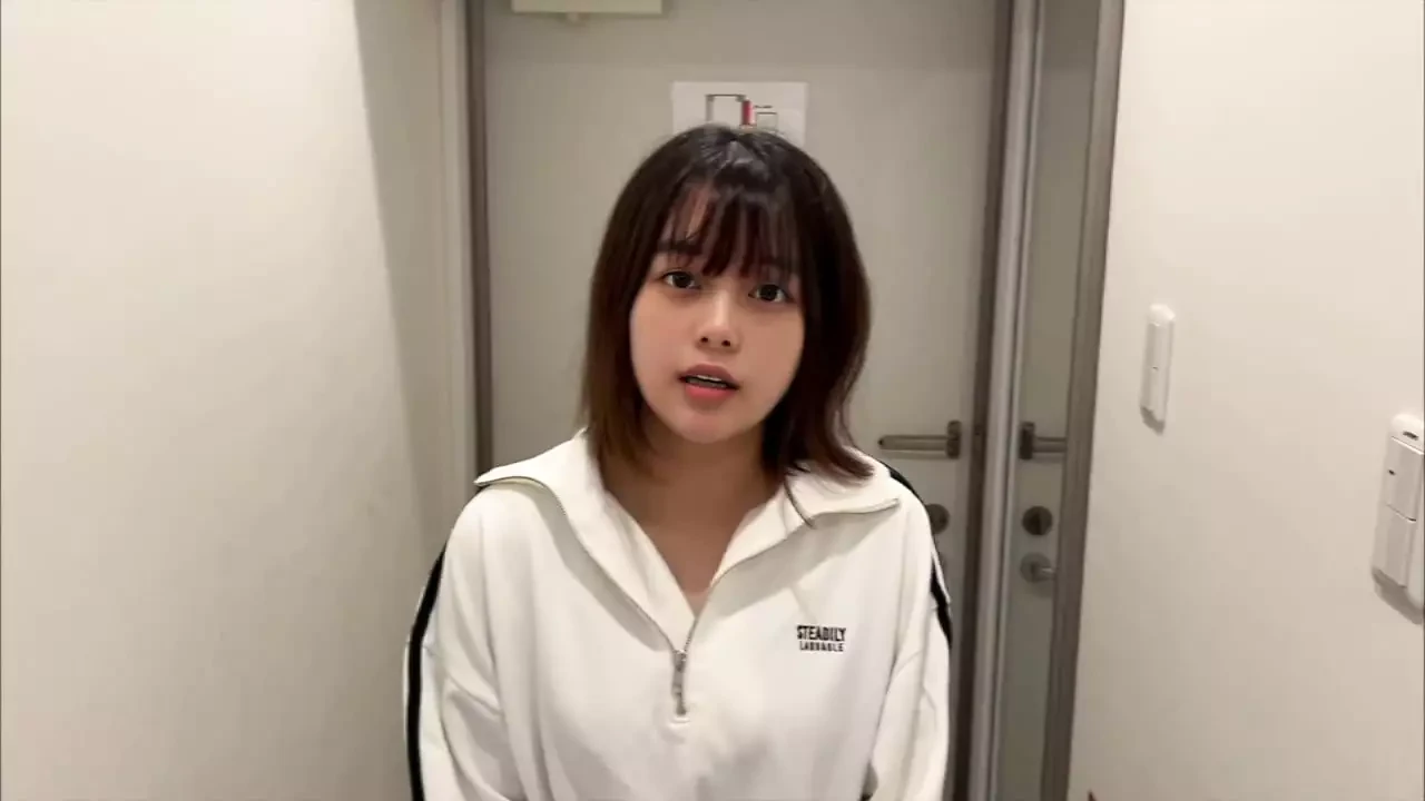 - [Gonzo DenganNya] Dia Berasa Begitu Selesa Sehingga Dia Masukkan Banyak Mainan Pelbagai Bentuk Ke DalamNya Dan Membuat Suara.