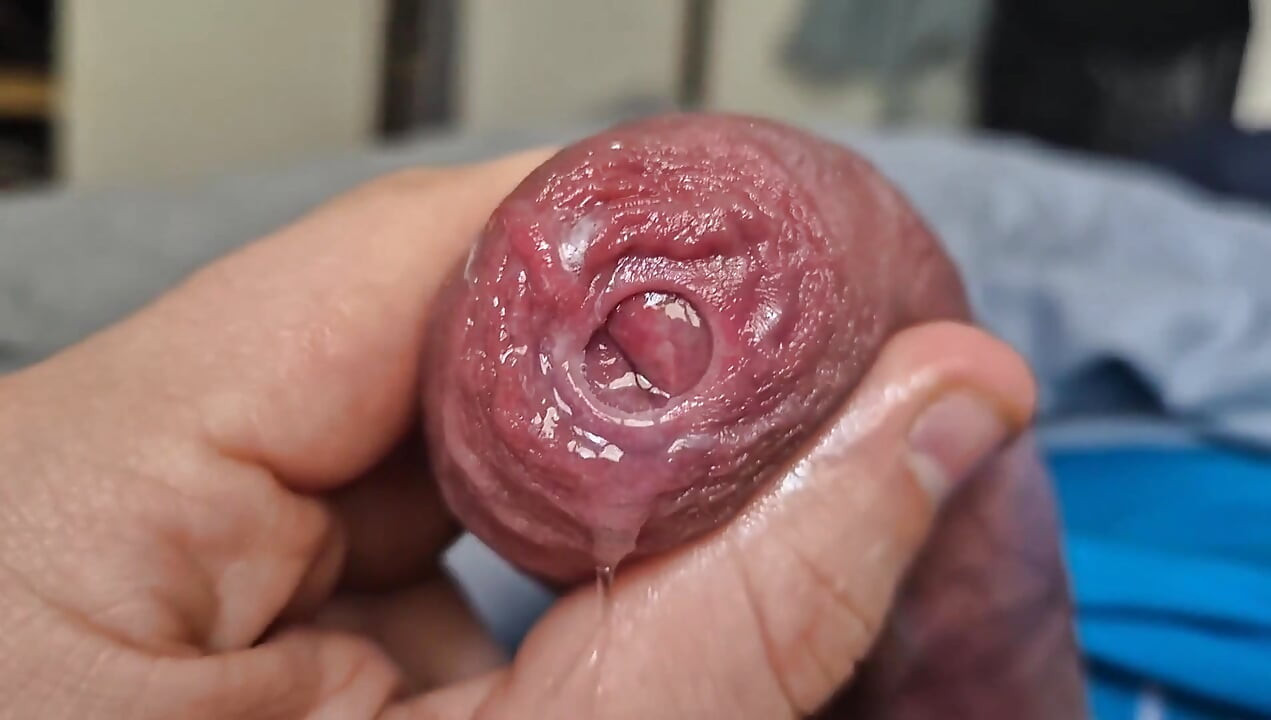 Uncut Head Precum Play