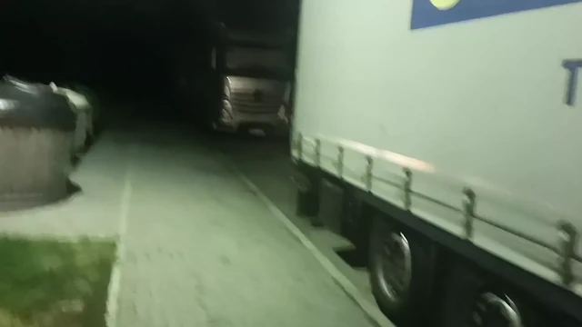 naked at reststop