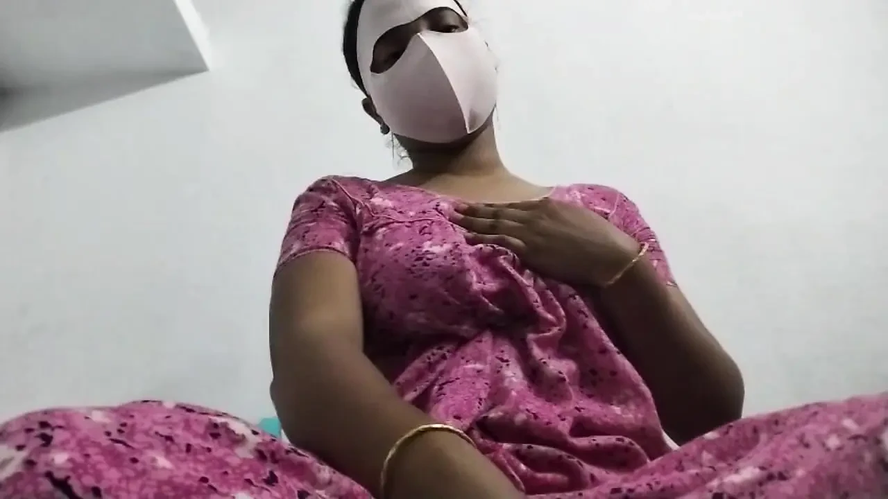 India Bhabhi is a great sex video like that.