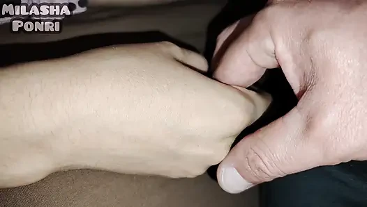 Тайком трогаю мою сводную сестру