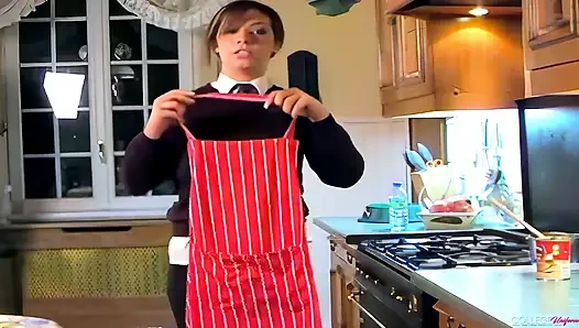 Video dapur sup samantha buxton lagi asik muasin memeknya di dapur