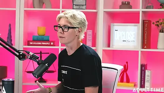 Kimmy Kimm Conquering Shame & Selling Used Panties | the Adult Time Podcast
