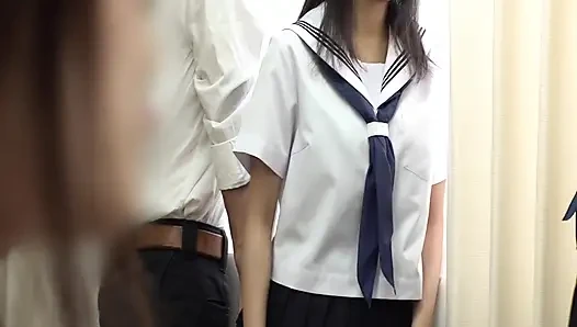 Rika terjebak oleh masa lalunya menjadi titik tanpa ampun dan melanggar