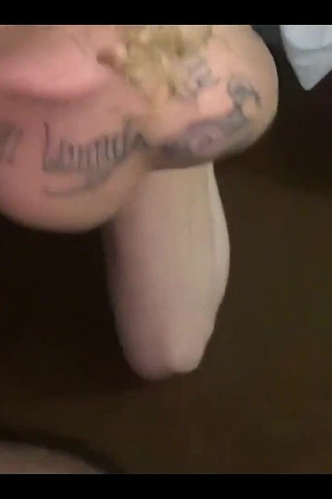 Sexgodpicasso upoznaje čikaškog transvestita Ashley nabija spermu