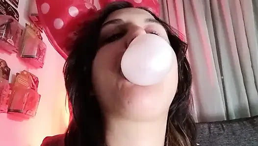 Membuat bubblegum berantakan - pakaian minnie - bunny looner