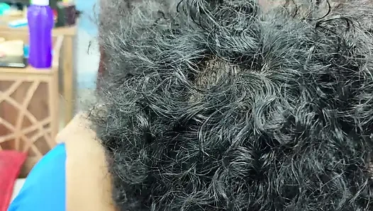 Горячая пара и романтический поцелуй