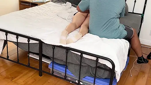 Şaplak atan evli kadın şaplak atıyor