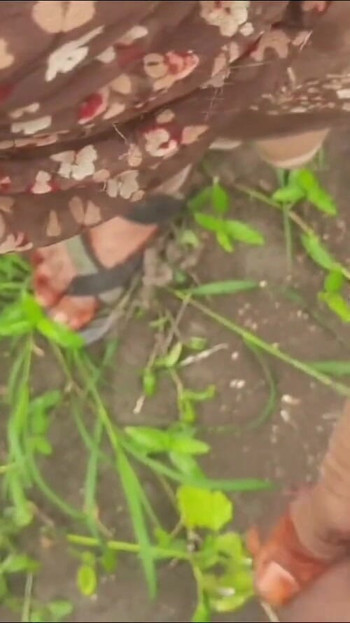 Unforgettable moment from "Open field jungle mein devar bhabhi ki rasleela mota land bhabhi ke mouth me dekh chuswa kar"