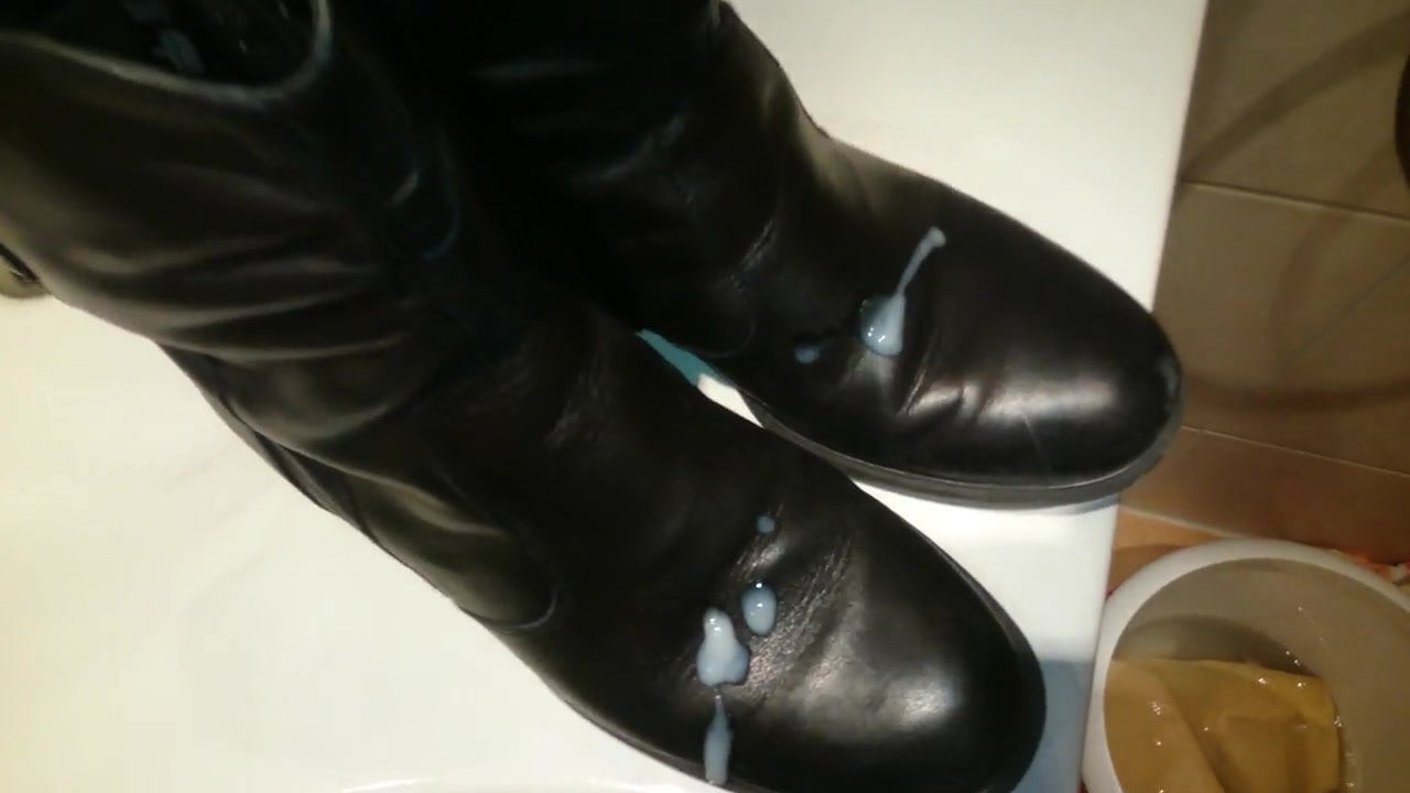 Cum on her Boots