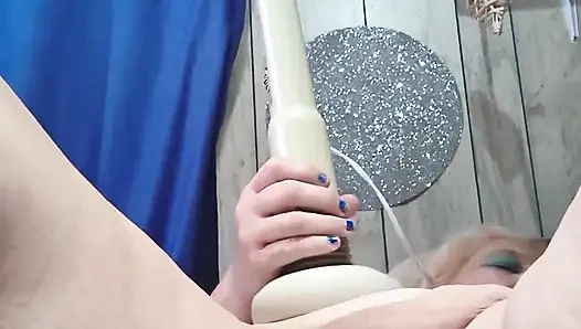 Pelacur sange ini ngentot 3 cowok ini untuk muasin semua fanatsi mesumnya