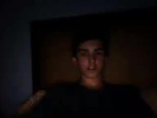 Anak laki-laki Argentina masturbasi di webcam