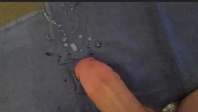 Straight daddy doesn't relieve the strong masturbation workout.