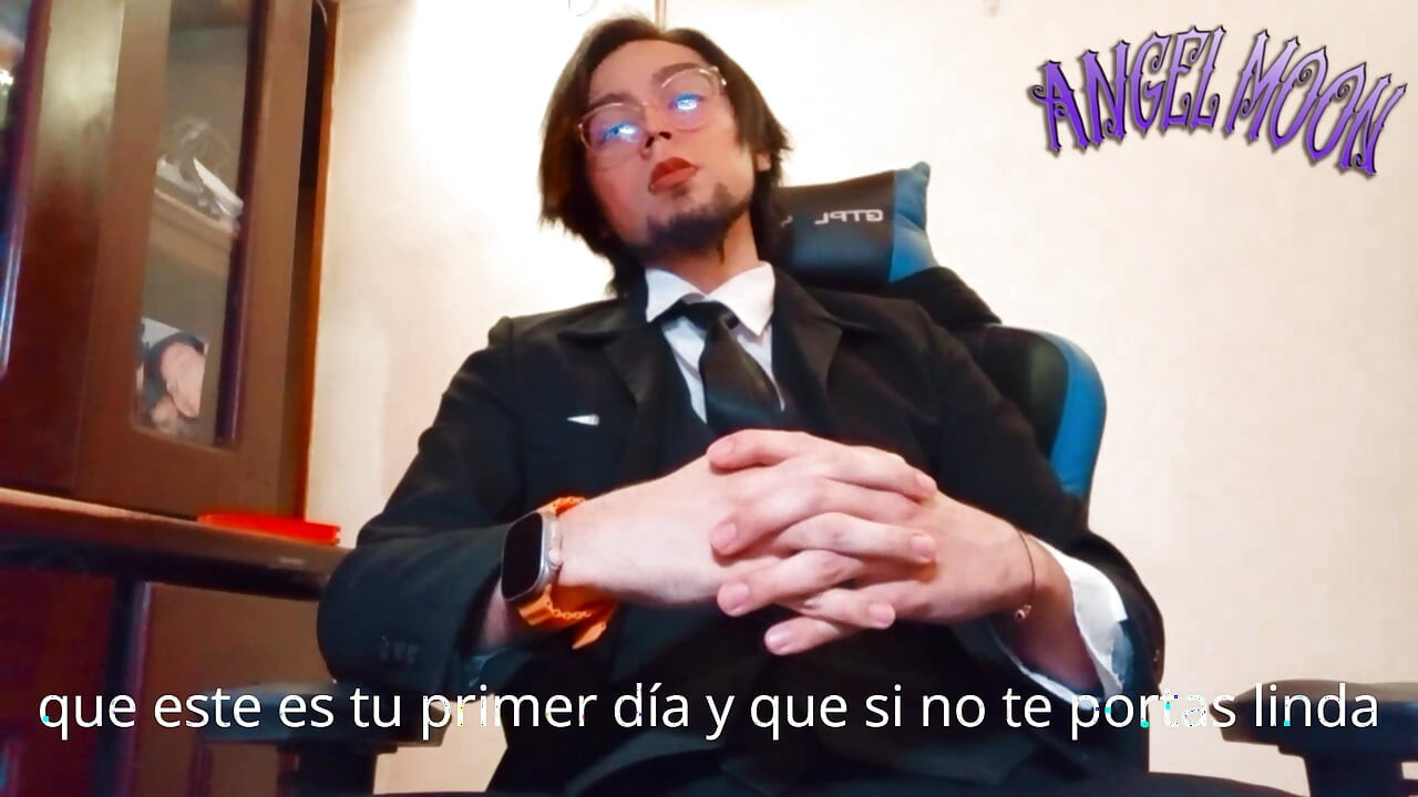POV: Je den sekretářky a váš šéf vás zavolá do své kanceláře, aby vám zvedl porno pro ženy s titulky ve španělštině