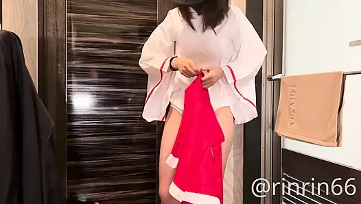 18-летняя японская студентка Мико косплей тела пишет 7 раз подряд оргазмы в то время как оставаться вставленным без угасание