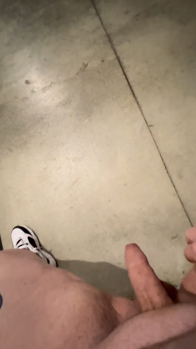 膨大なガレージ積み物