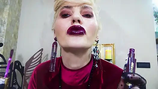 enslaved by  lipstick  kisses