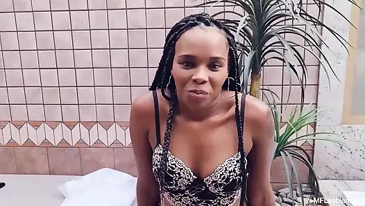 Eine böse schlampe lässt muschi lutschen