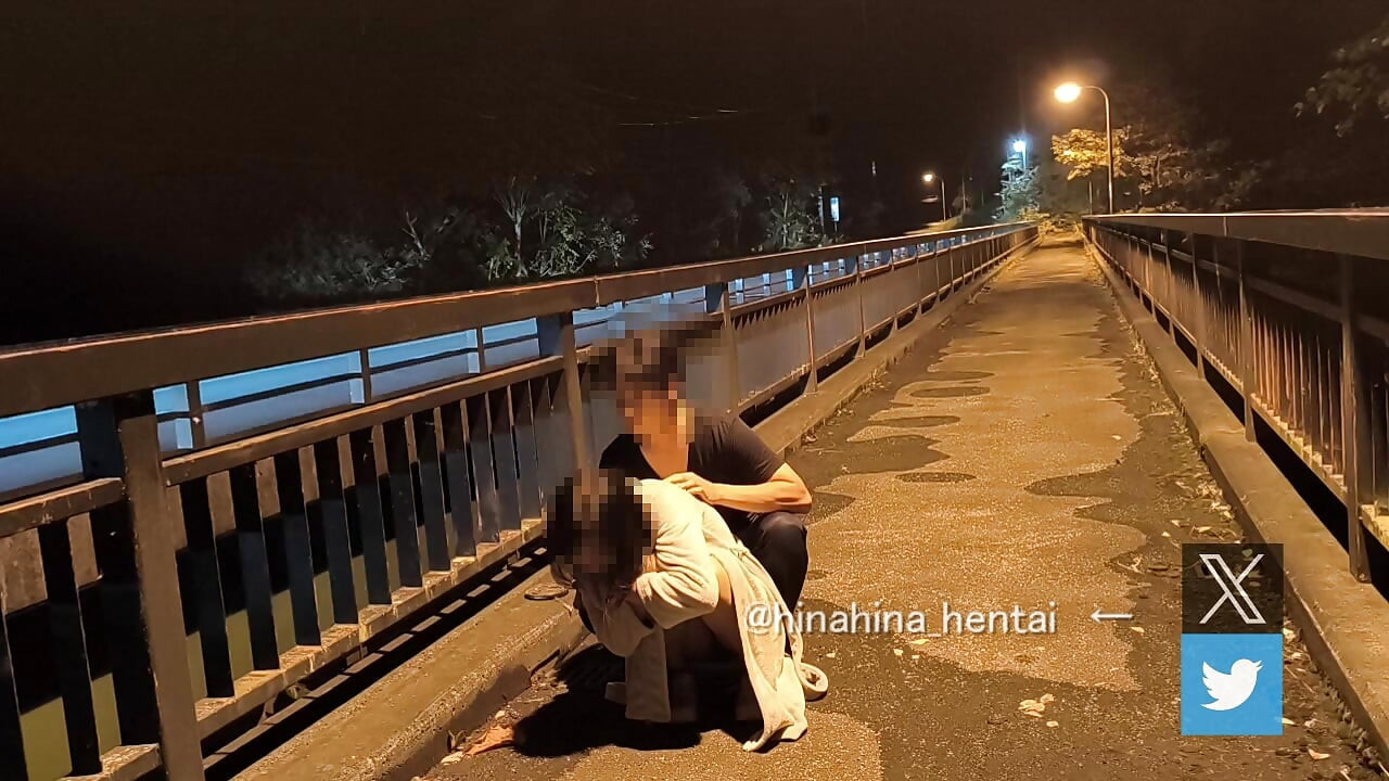 [Outdoor exposure] Exposed next to a car passing by! Embarrassing 💦 Japan/Japanese/Outdoor/Shaved/Loli/Kinky /hentai/asia/shaved