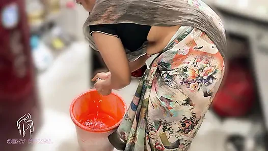 Я моет дом, я был на боссе, и моя спина сильно болела, сэр, это чувствовало себя очень хорошо сейчас.