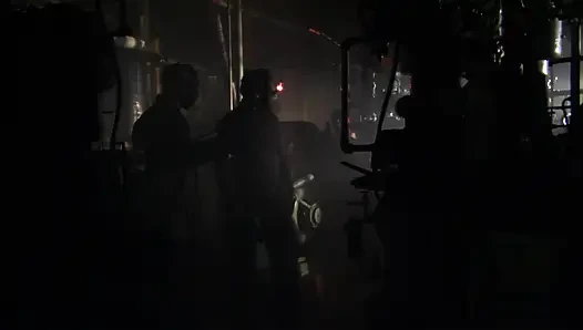 Vollbusiges schätzchen wird im van gefickt