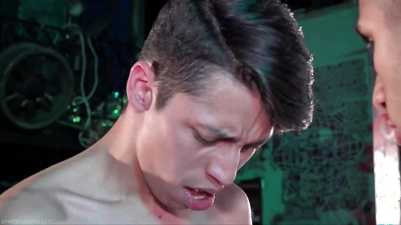 Twinks Double Cum Facial